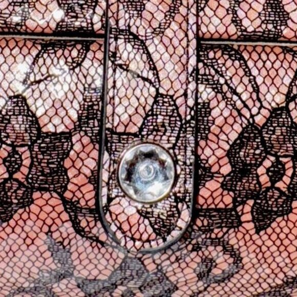 💍 Tuscan Designs Travel Jewelry Case | Pink & Black Lace | Elegant Gift for Her - Picture 5 of 8